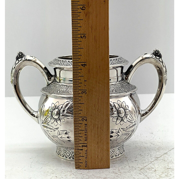 Middletown Plate Co. Quadrupleplate Silver Sugar Canister w/ Handle 1041 - Picture 8 of 9